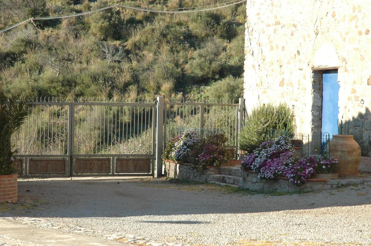 Il Vecchio Frantoio Villa Scillato  Exterior photo